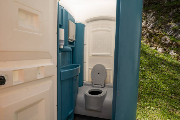 Best Restroom trailer rental cost  in Avimor, ID